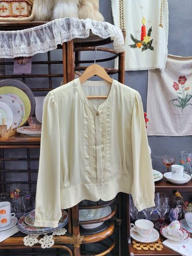 romantic mood cream yellow pintuck blouse