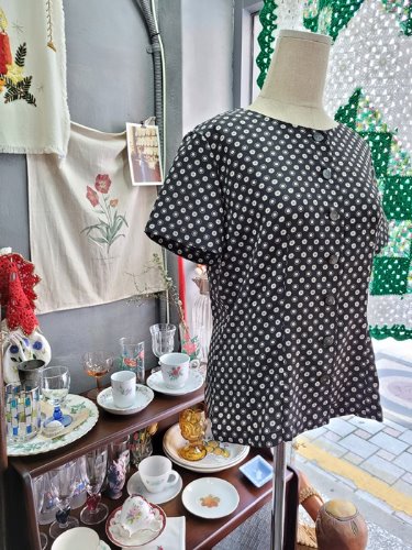 [new basin] modern pattern short sleeve blouse