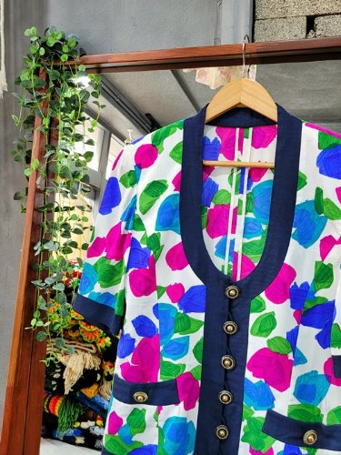 [Kazu] vivid painting flower glam blouse