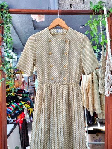 [Love Freedom] beige oblique line pleats dress