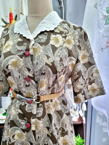 antique mood scallop kara blouse