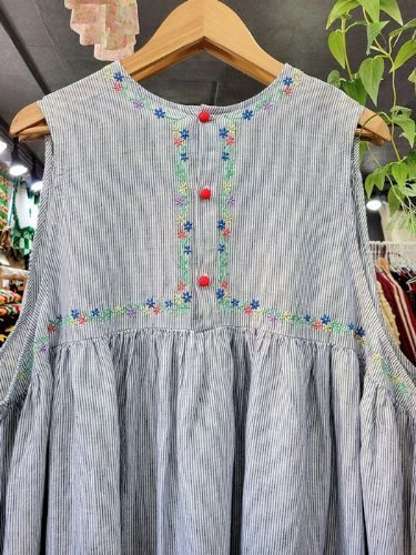 [LINEN] lovely embroidery pointed stripe linen dress