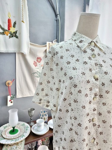 cozy flower wrinkle shirt