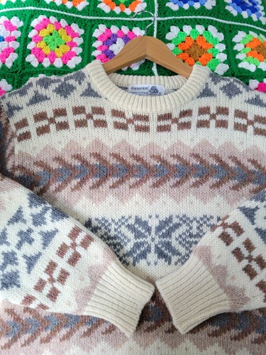 cozy color designed pattern wool knit