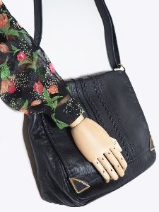 [SISLEY] chic leather messenger bag