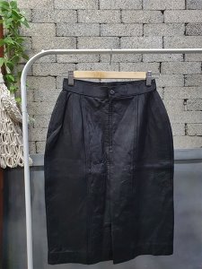 classic design real leather skirt