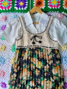 crochet combi sleeveless flower top